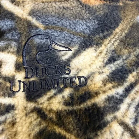 Whitewater Windblocker Vest Men’s XL Ducks Unlimited Camo NWT